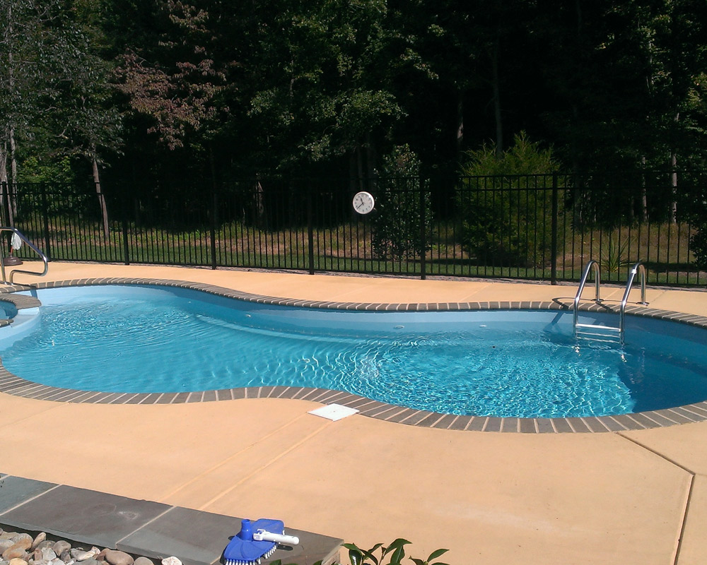 Cascade fiberglass pool builder