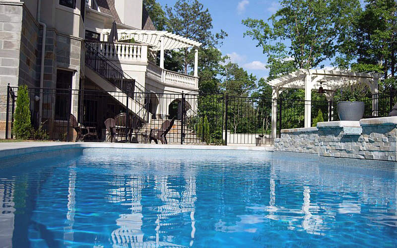 backyard oasis swimming pools