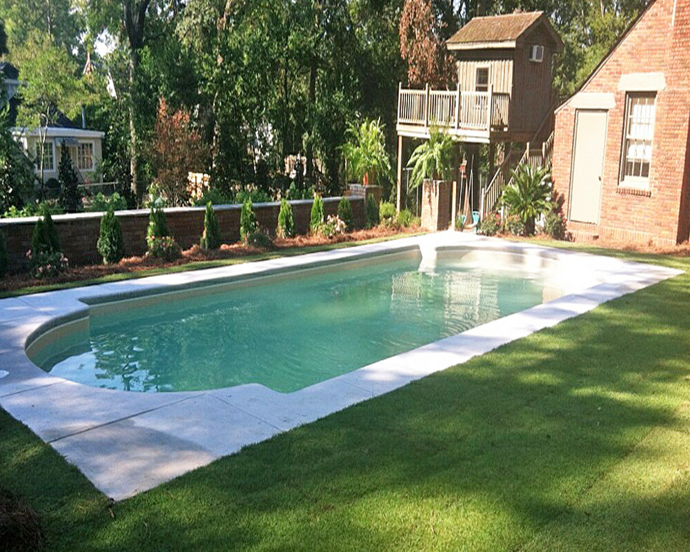 Riviera Roman Fiberglass Pool – Classic, Durable Design for Your Backyard