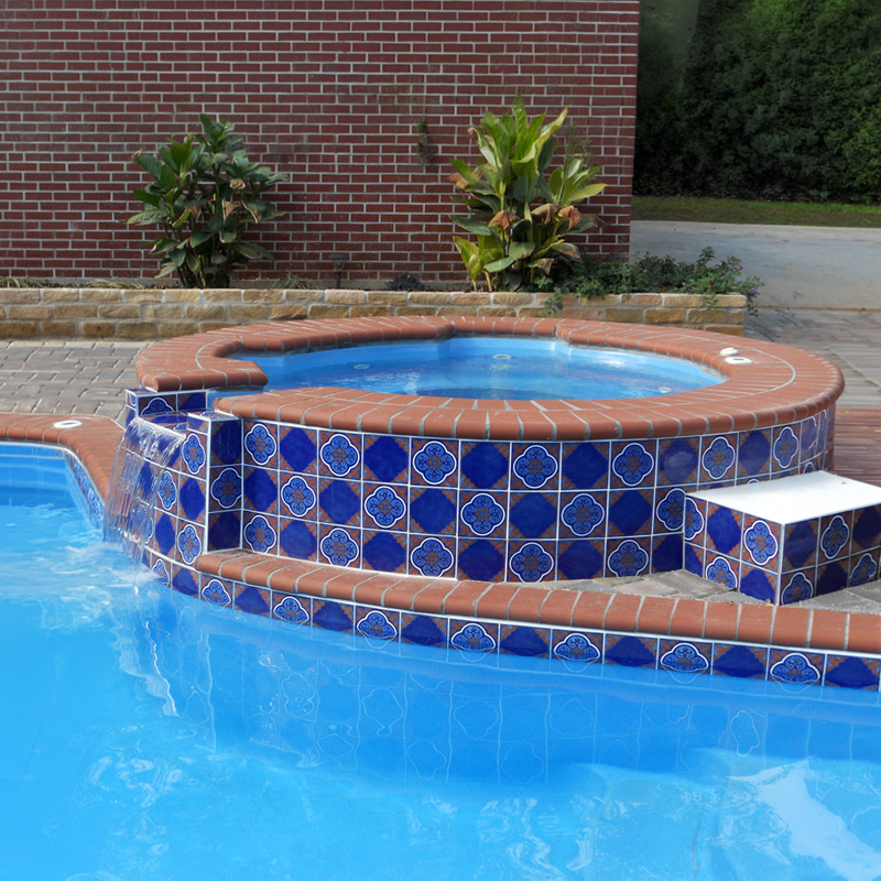 6-ft-round-spillover-fiberglass-spa