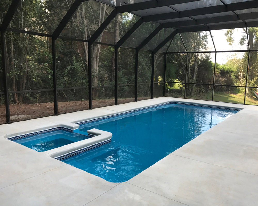 Tupelo MS fiberglass pool installation