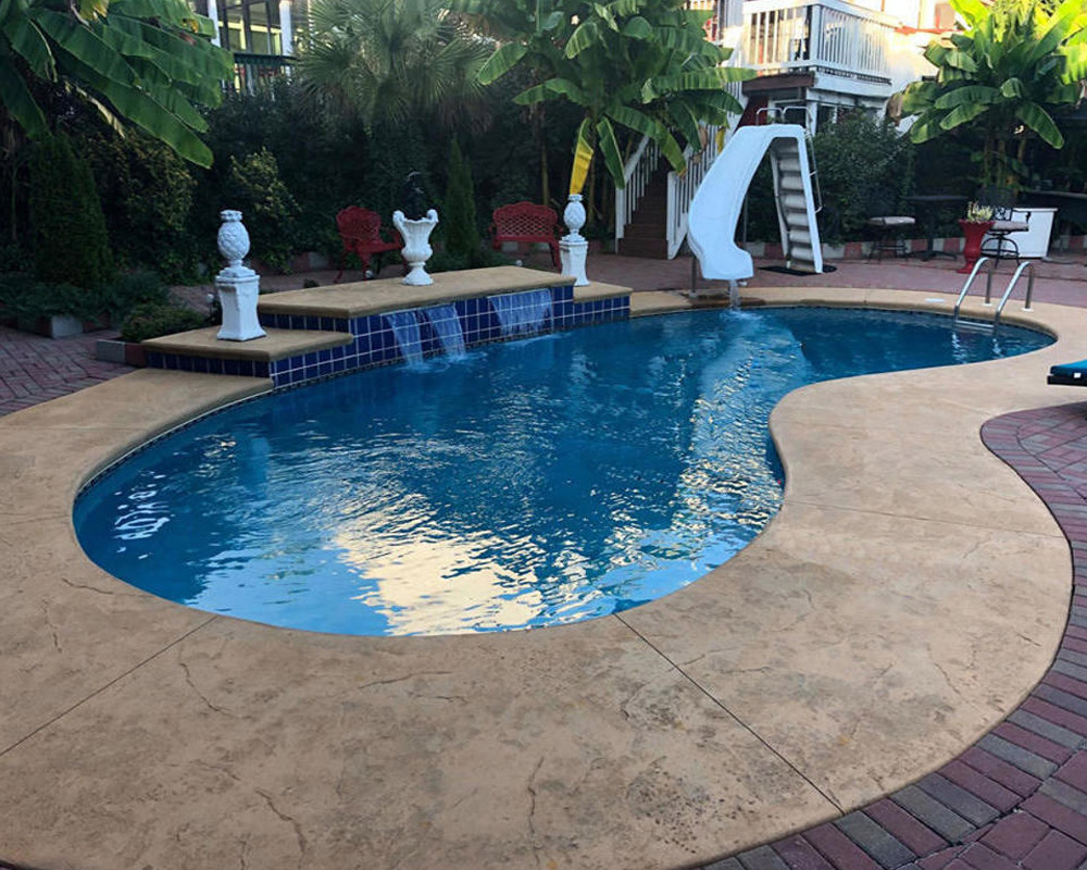 backyard fiberglass pools Tupelo MS
